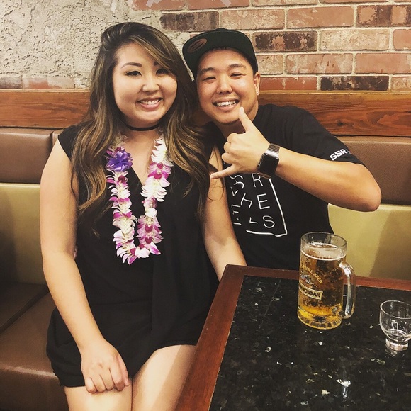 Meet your Posher, Janel ๐โ๐ป๏ธ๐ - Picture 5 of 6